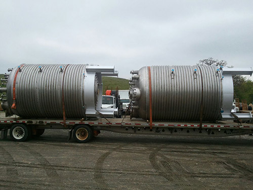 Reactor fabricated with 316L